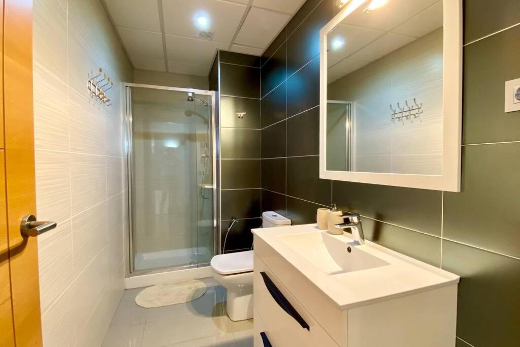 Chalet Moderno Con Piscina En Mont - Roige Bahia Екстериор снимка