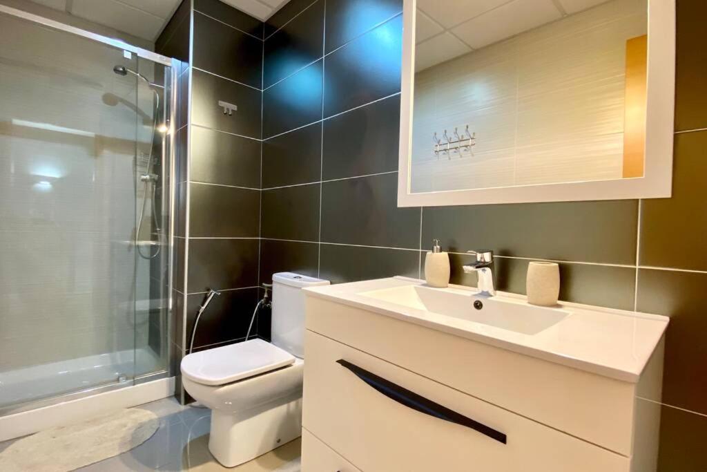 Chalet Moderno Con Piscina En Mont - Roige Bahia Екстериор снимка